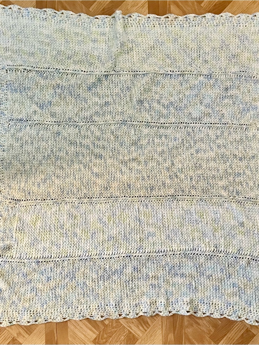 Vintage Handmade Knit Baby Blanket Afghan 30”x32”